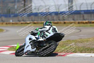 media/Apr-23-2022-Fastrack Riders (Sat) [[cb2d6ae73d]]/LEVEL 3/1115AM TURN 3 AND 4/